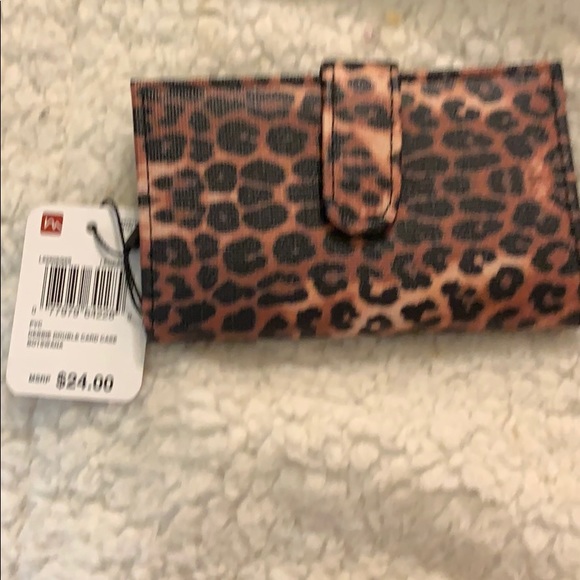 Set includes the purse & leopard wallet - perfect - Picture 3 of 8